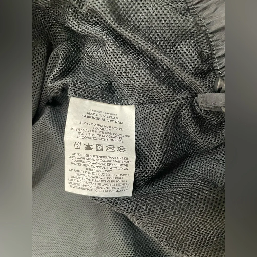 Nike women’s  Dark Gray Windbreaker Jacket